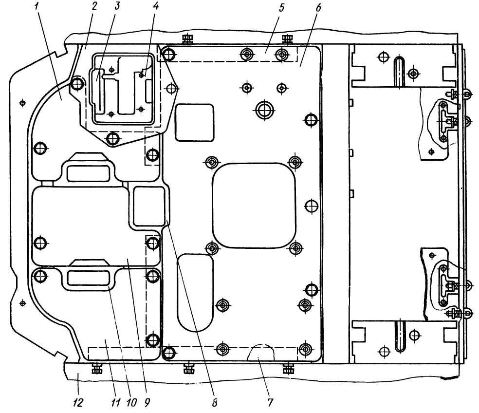 Рис. 89. Пол и крылья Рис. 89. Пол и крылья Т-130М